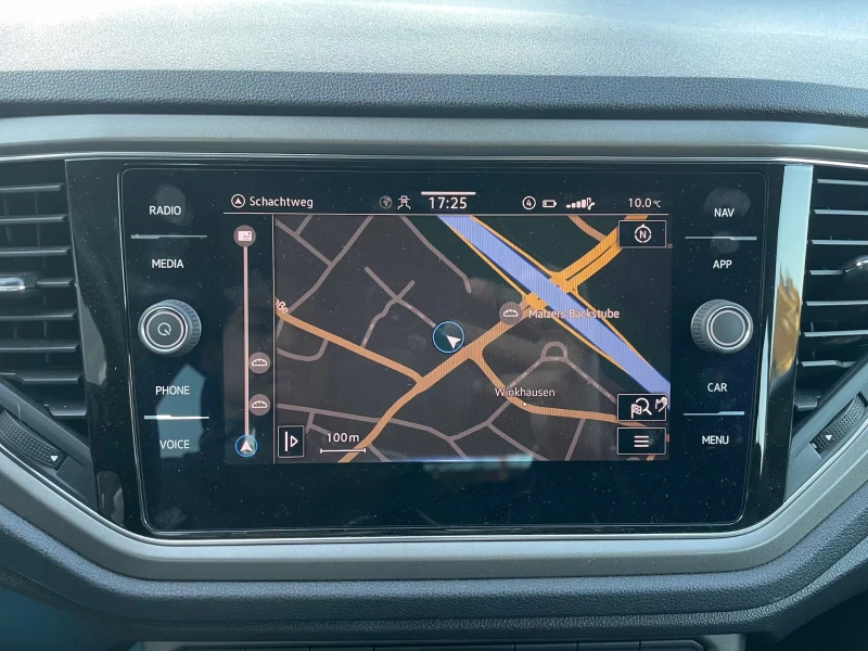 VW T-Roc STYLE/150HP/AMBI/NAVI/CAM/PDC/ACC/DAB/L.ASS/643f, снимка 14 - Автомобили и джипове - 51481608