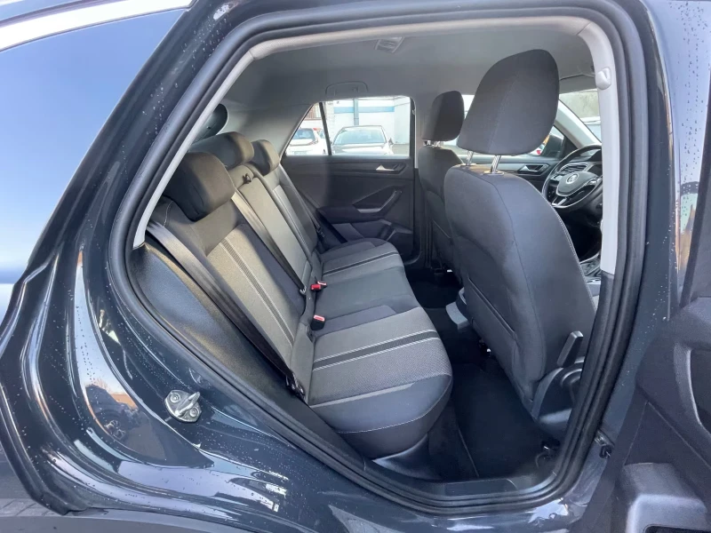 VW T-Roc STYLE/150HP/AMBI/NAVI/CAM/PDC/ACC/DAB/L.ASS/643f, снимка 10 - Автомобили и джипове - 51481608