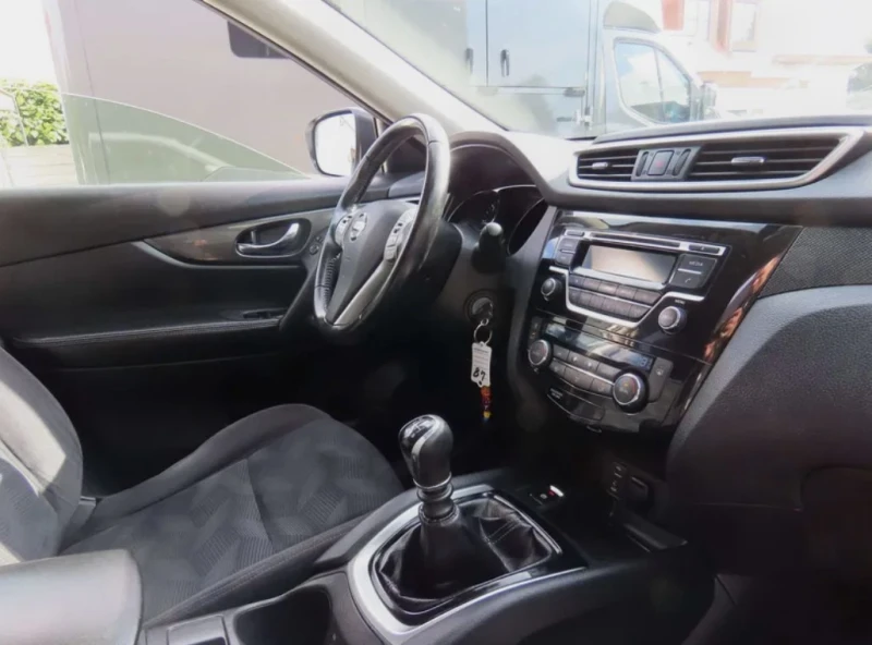 Nissan X-trail, снимка 2 - Автомобили и джипове - 52093851