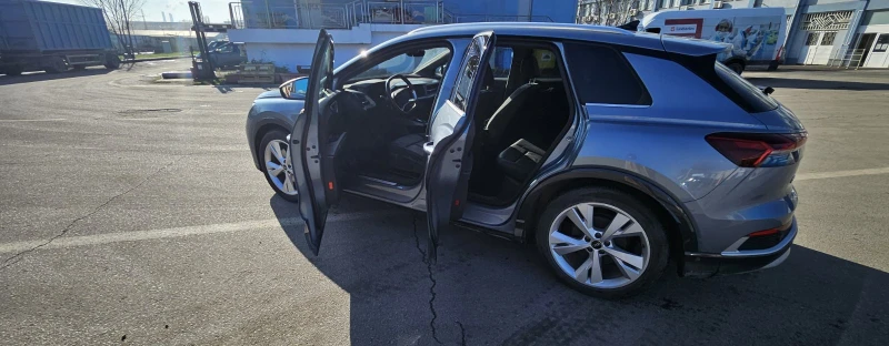 Audi Q4 S-line 45 e-tron quattro, снимка 10 - Автомобили и джипове - 53039085