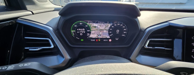 Audi Q4 S-line 45 e-tron quattro, снимка 4 - Автомобили и джипове - 53039085