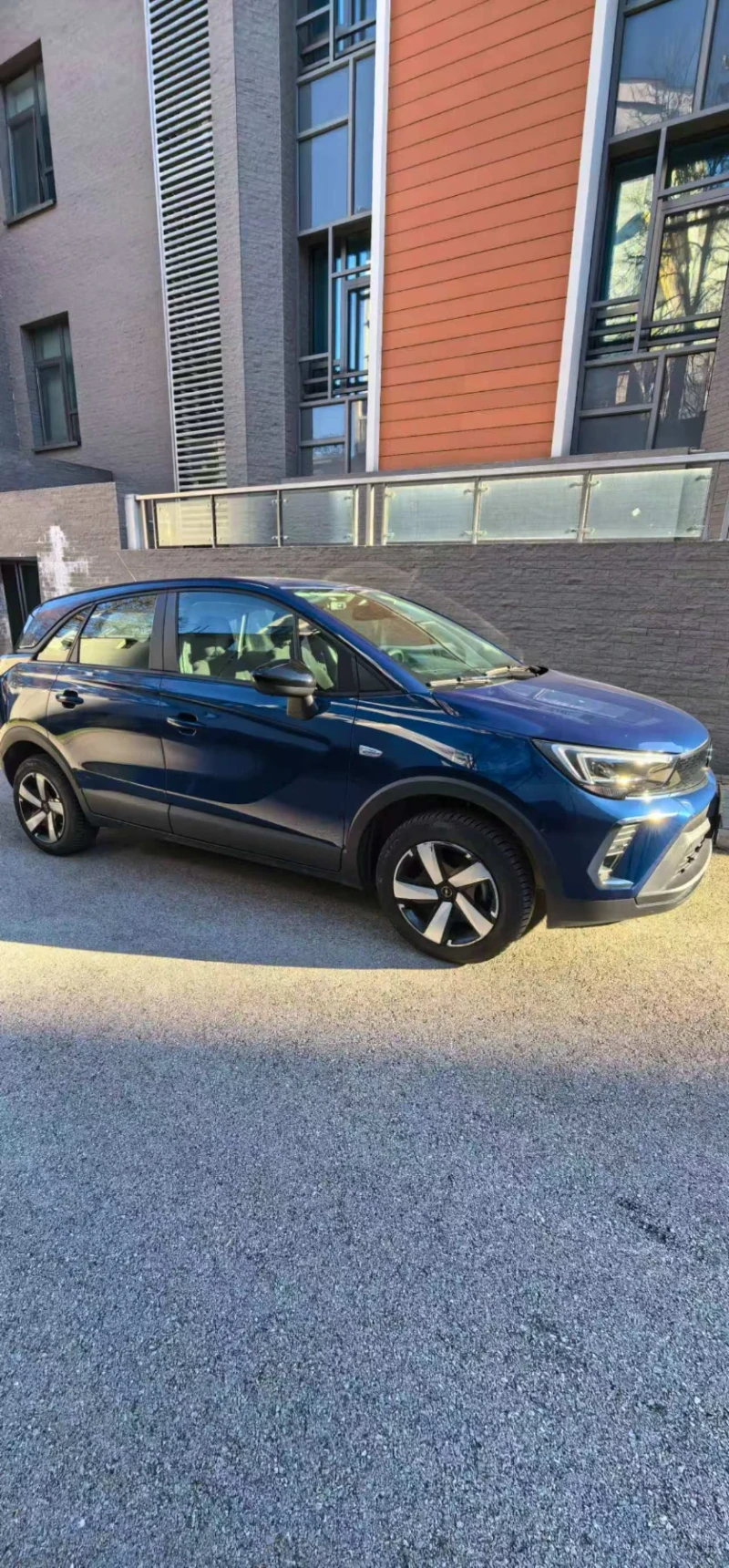 Opel Crossland X, снимка 2 - Автомобили и джипове - 52937126
