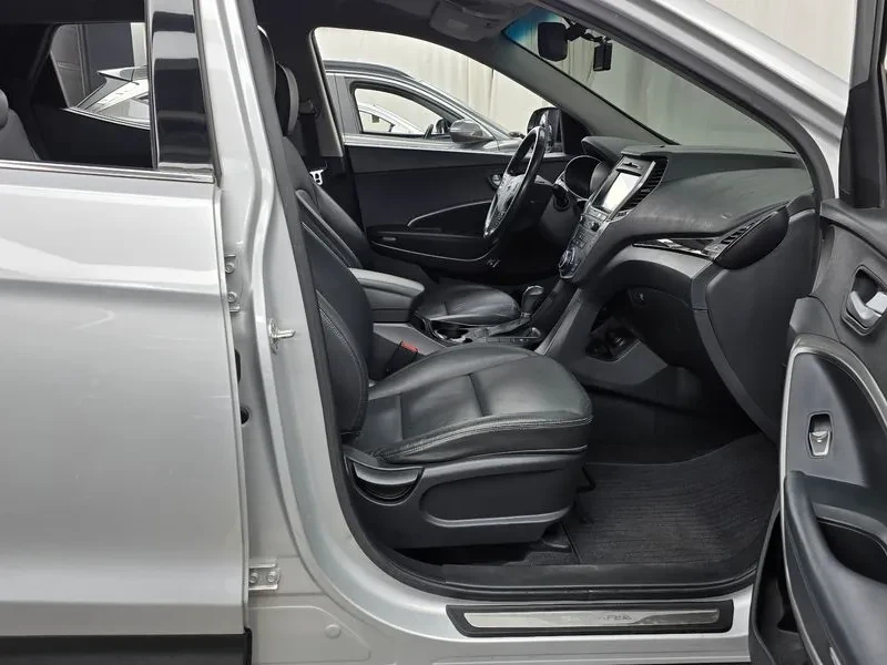Hyundai Santa fe 2.0, снимка 11 - Автомобили и джипове - 54871771