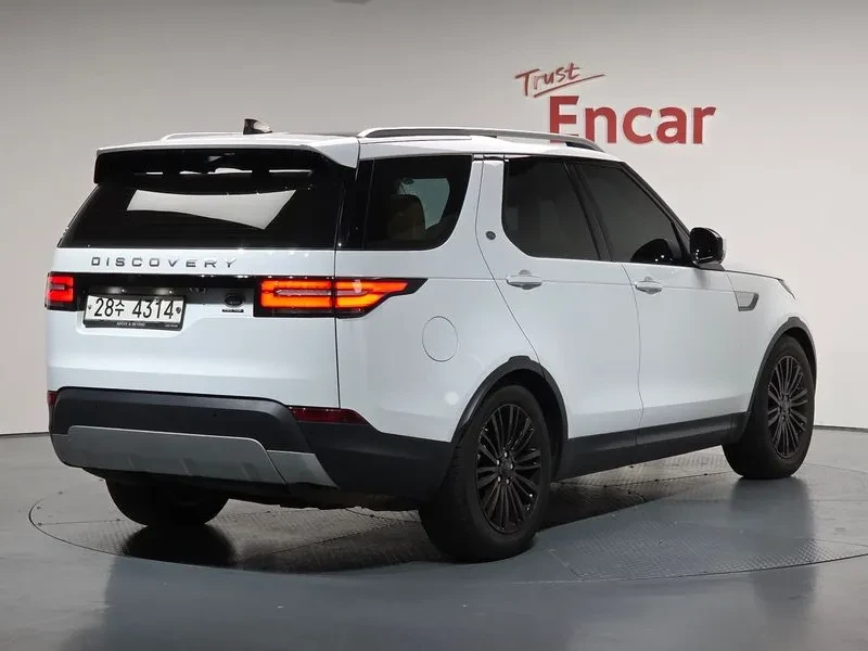 Land Rover Discovery 5 3.0 TD6 LUXURY, снимка 2 - Автомобили и джипове - 55705707