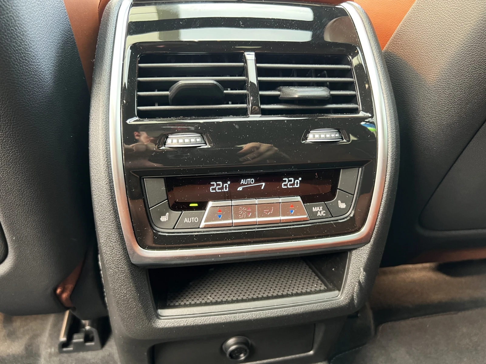 BMW X6 M60i/FACELIFT/CARBON/EXCLUSIV/H&K/PANO/HEAD UP/360 | Mobile.bg   16