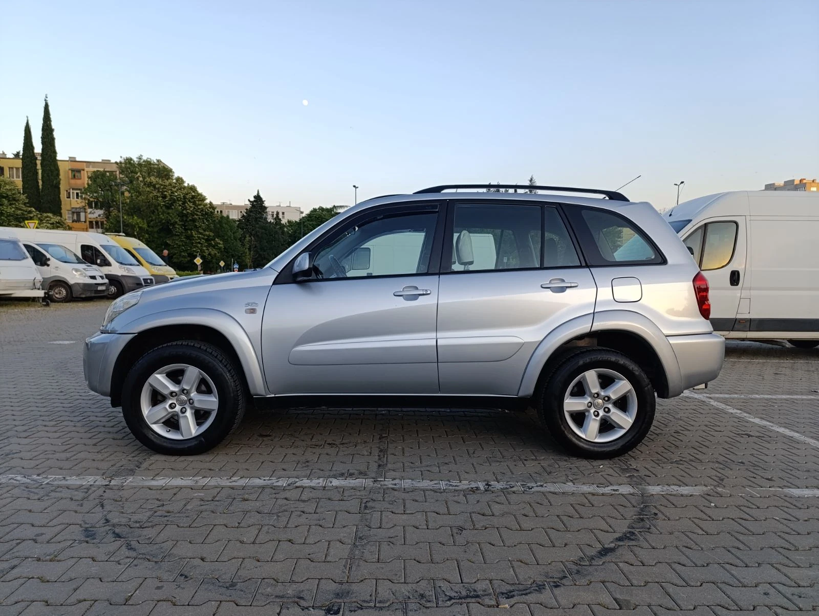 Toyota Rav4  - изображение 3