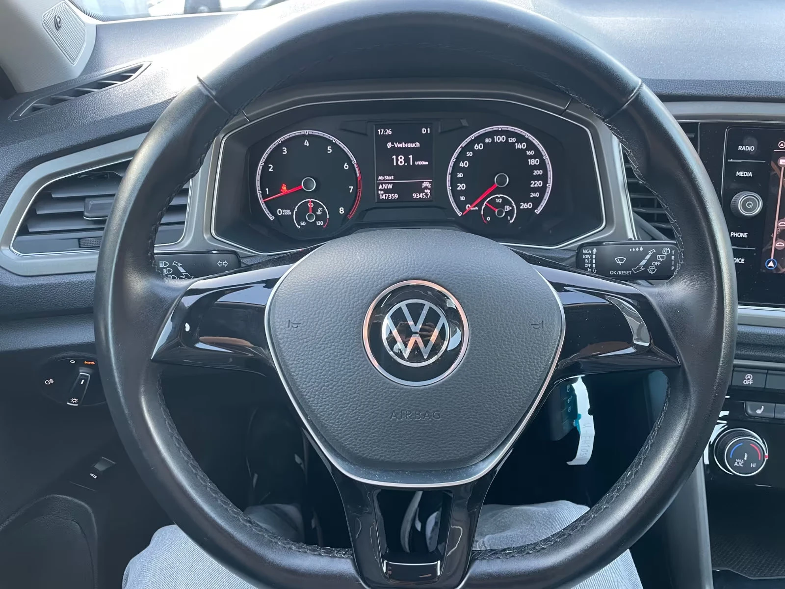 VW T-Roc STYLE/150HP/AMBI/NAVI/CAM/PDC/ACC/DAB/L.ASS/643f | Mobile.bg   13