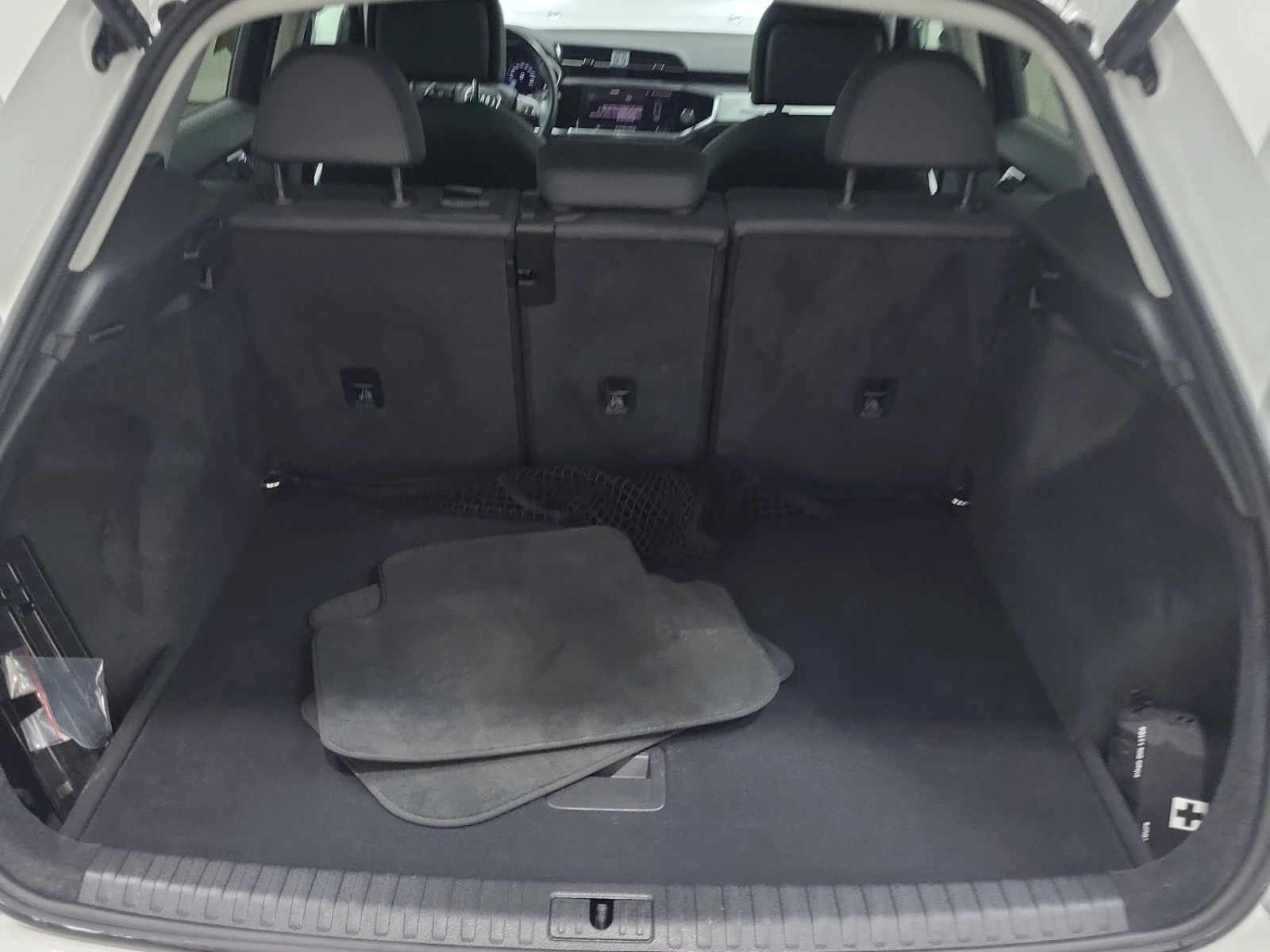 Audi Q3 KOMFORT * CARFAX * АВТО КРЕДИТ * , снимка 8 - Автомобили и джипове - 54755907