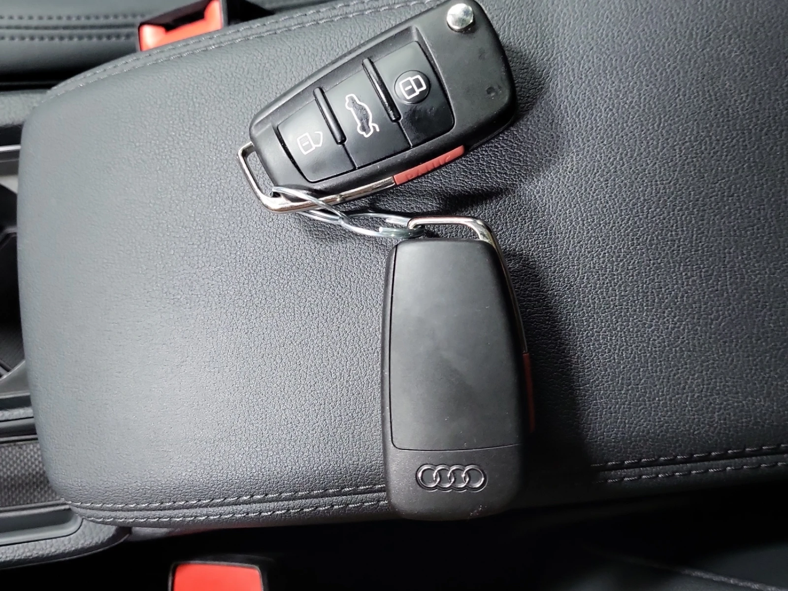 Audi Q3 KOMFORT * CARFAX * АВТО КРЕДИТ * , снимка 15 - Автомобили и джипове - 54755907