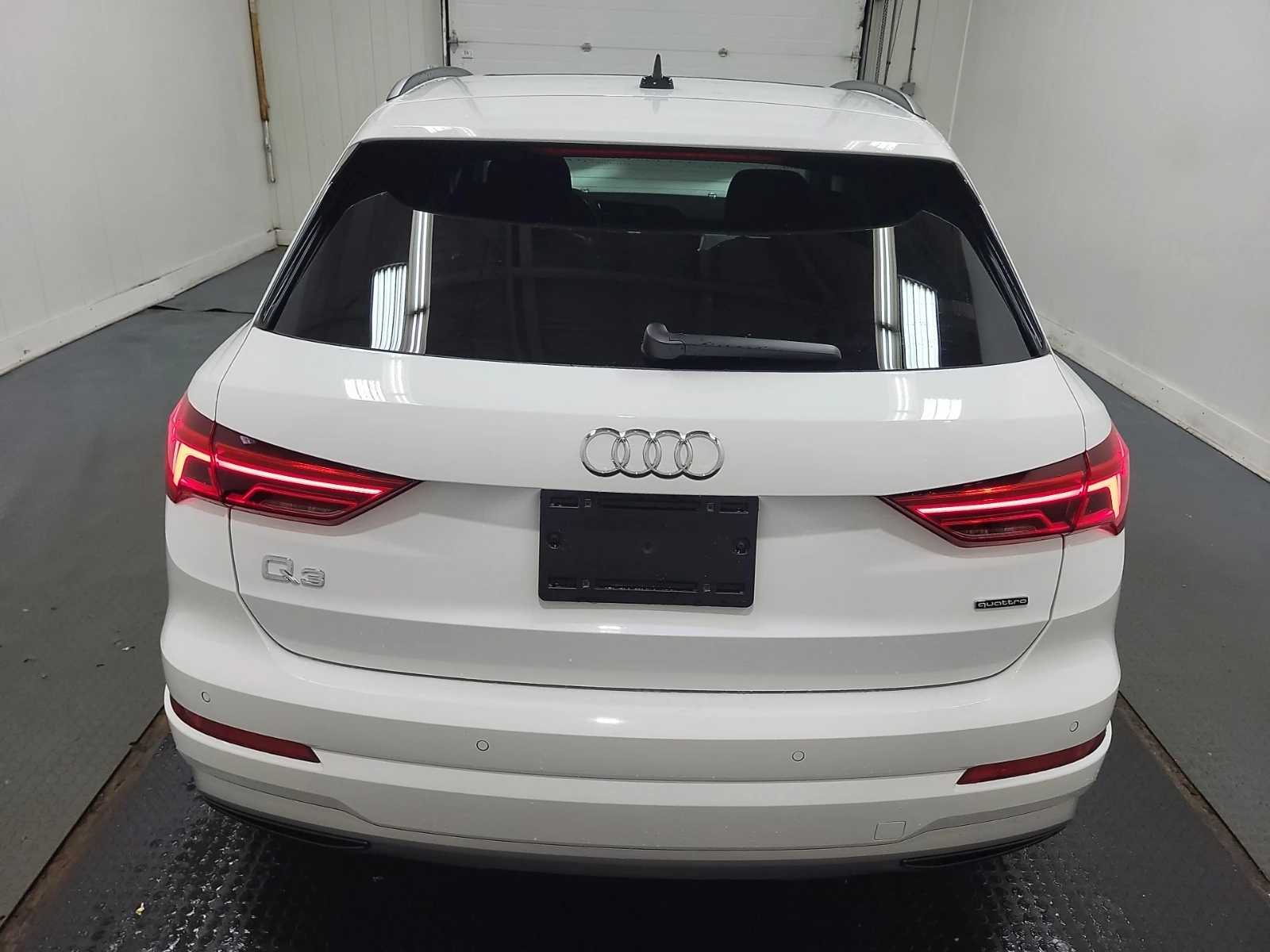 Audi Q3 KOMFORT * CARFAX * АВТО КРЕДИТ * , снимка 6 - Автомобили и джипове - 54755907