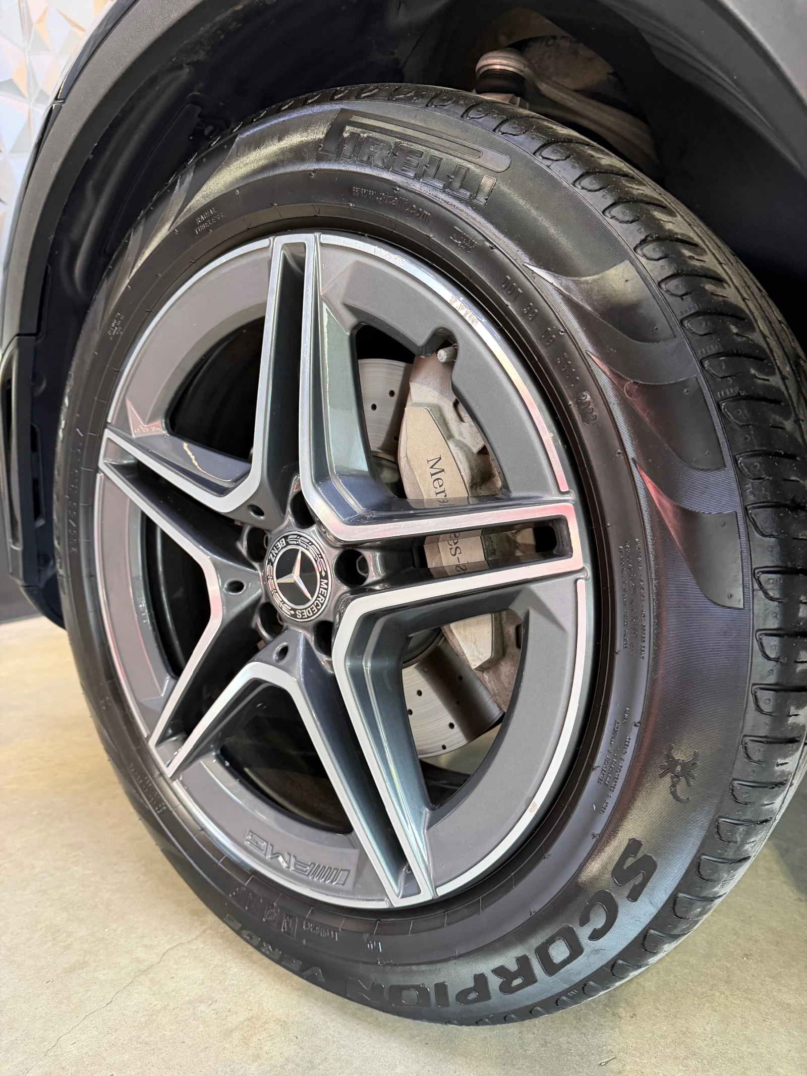 Mercedes-Benz GLC 300 d COUPE 4  MATIC * BURMESTER * AMG * 360 Камера * , снимка 15 - Автомобили и джипове - 54831097