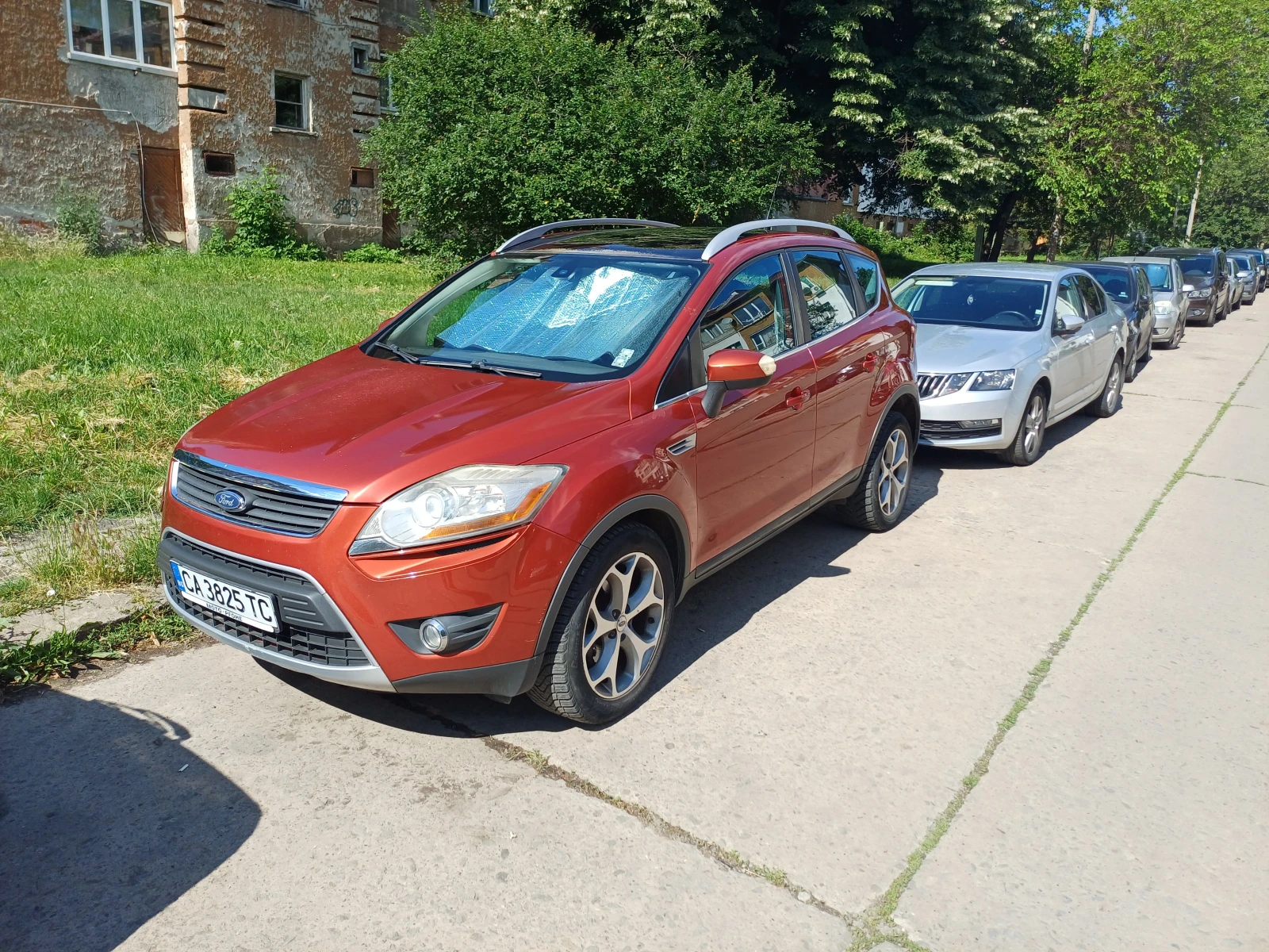 Ford Kuga 2. 0 ТDCi 4x4/Панорама/Кожа/Подгрев/Навигация, снимка 5 - Автомобили и джипове - 54924299
