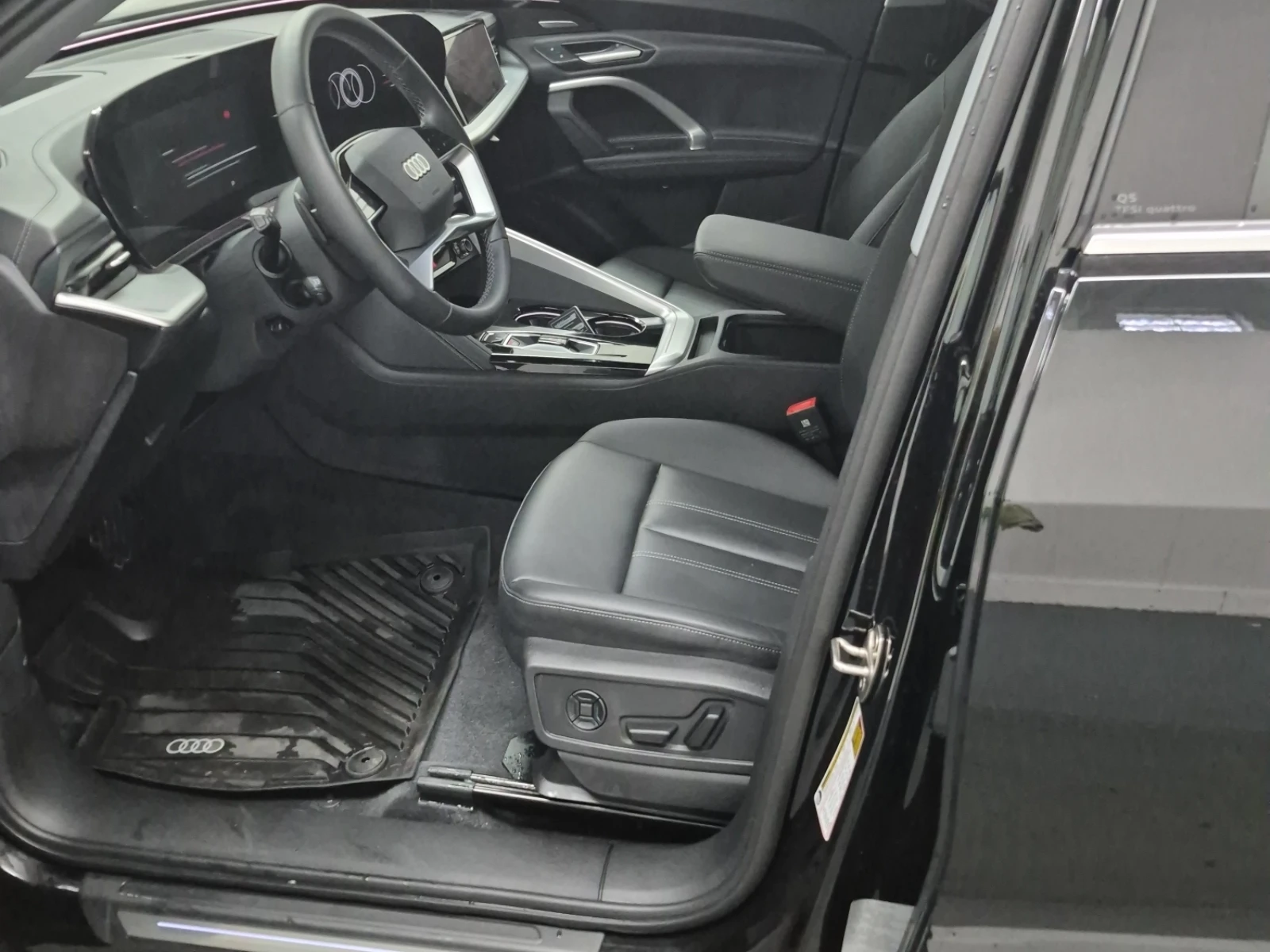 Audi Q5 Technik / Quattro / HUD / Panorama /, снимка 5 - Автомобили и джипове - 55291367