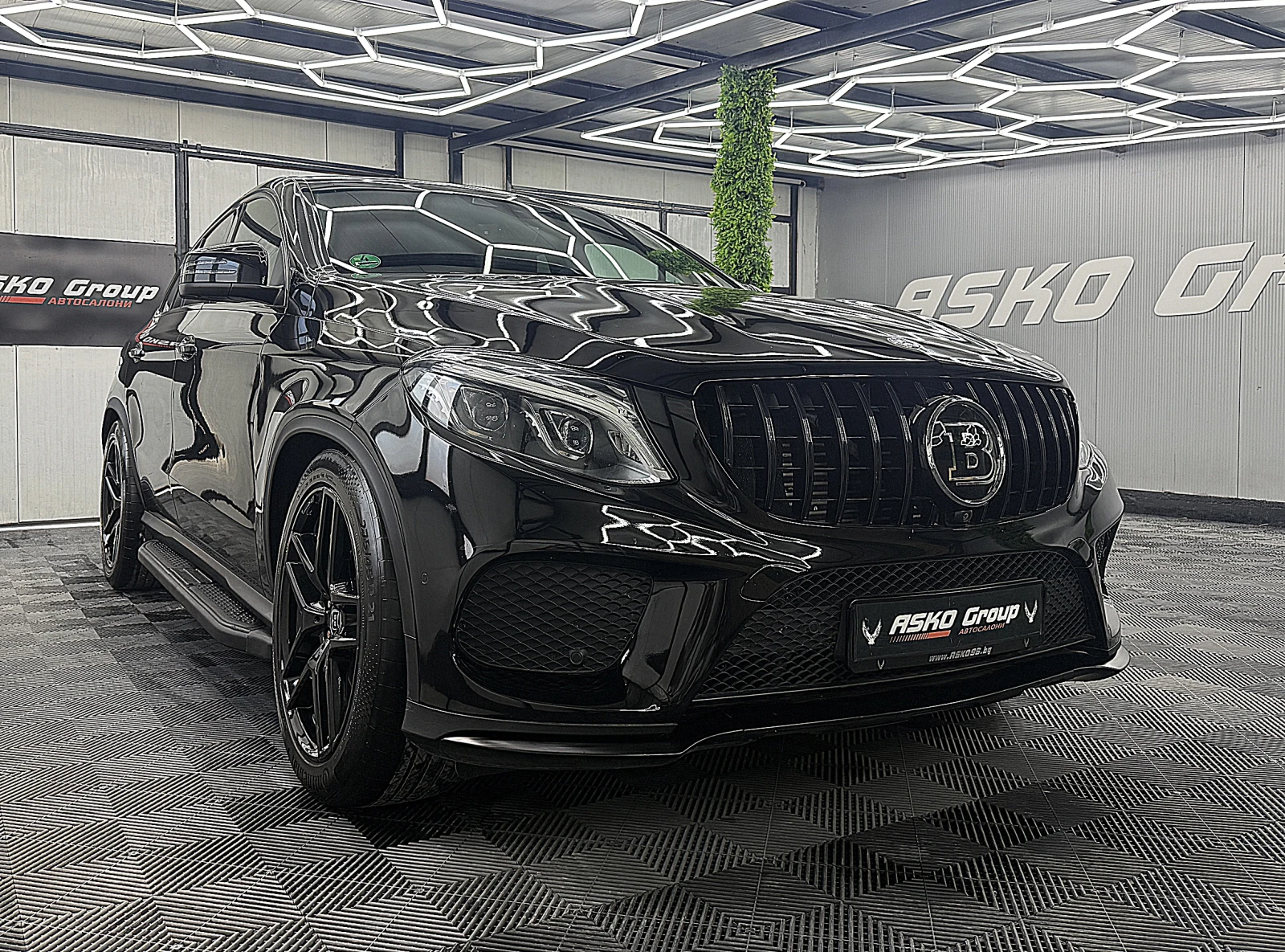Mercedes-Benz GLE 350 KUPE/BRABUS PACKET/KeulessGo/360-к СОБСТВИН ЛИЗИНГ, снимка 4 - Автомобили и джипове - 55308087