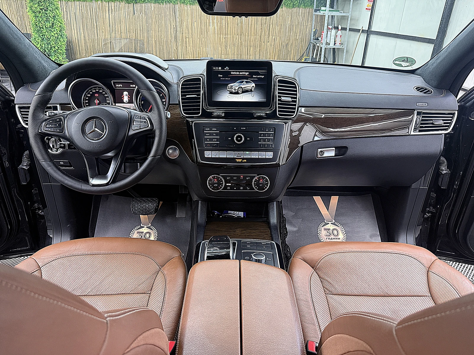 Mercedes-Benz GLE 350 KUPE/BRABUS PACKET/KeulessGo/360-к СОБСТВИН ЛИЗИНГ, снимка 14 - Автомобили и джипове - 55308087