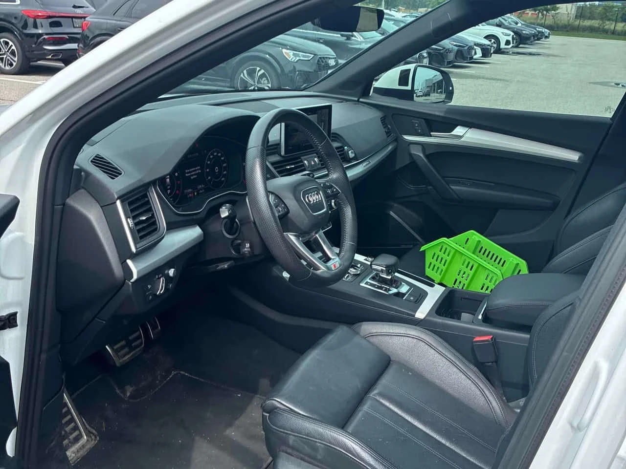Audi Q5 Technik | CARFAX | АВТОКРЕДИТ БЕЗ ПЪРВОНАЧАЛНА , снимка 7 - Автомобили и джипове - 55601347
