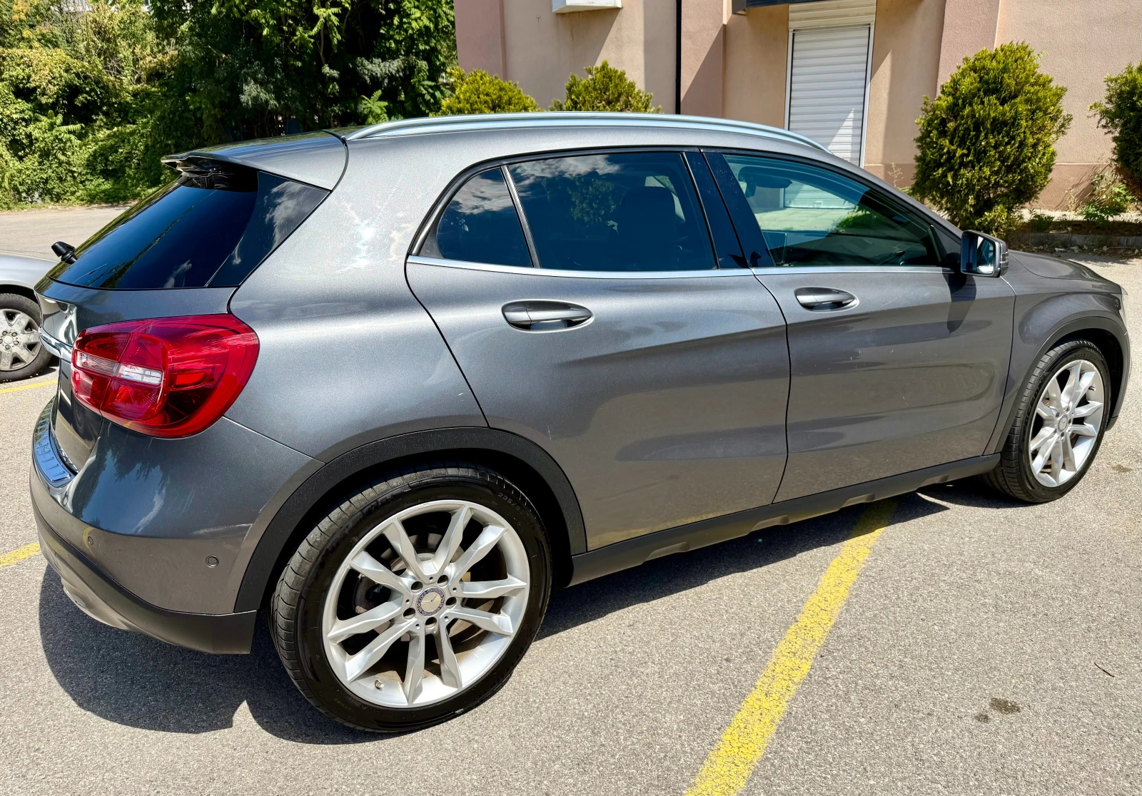 Mercedes-Benz GLA 200 4MATIC/ LED/ 7G , снимка 8 - Автомобили и джипове - 55672810