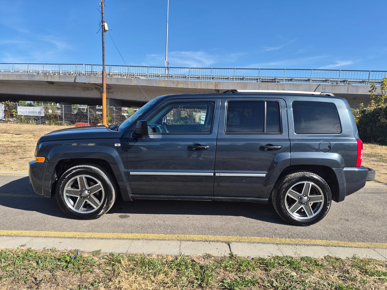 Jeep Patriot 2.0D  4x4, снимка 7 - Автомобили и джипове - 56325359