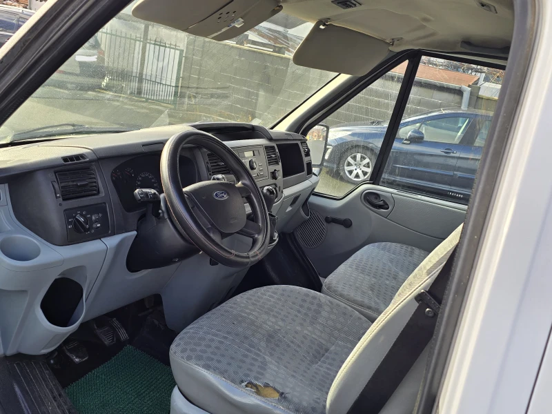 Ford Transit 330, снимка 8 - Бусове и автобуси - 48323314