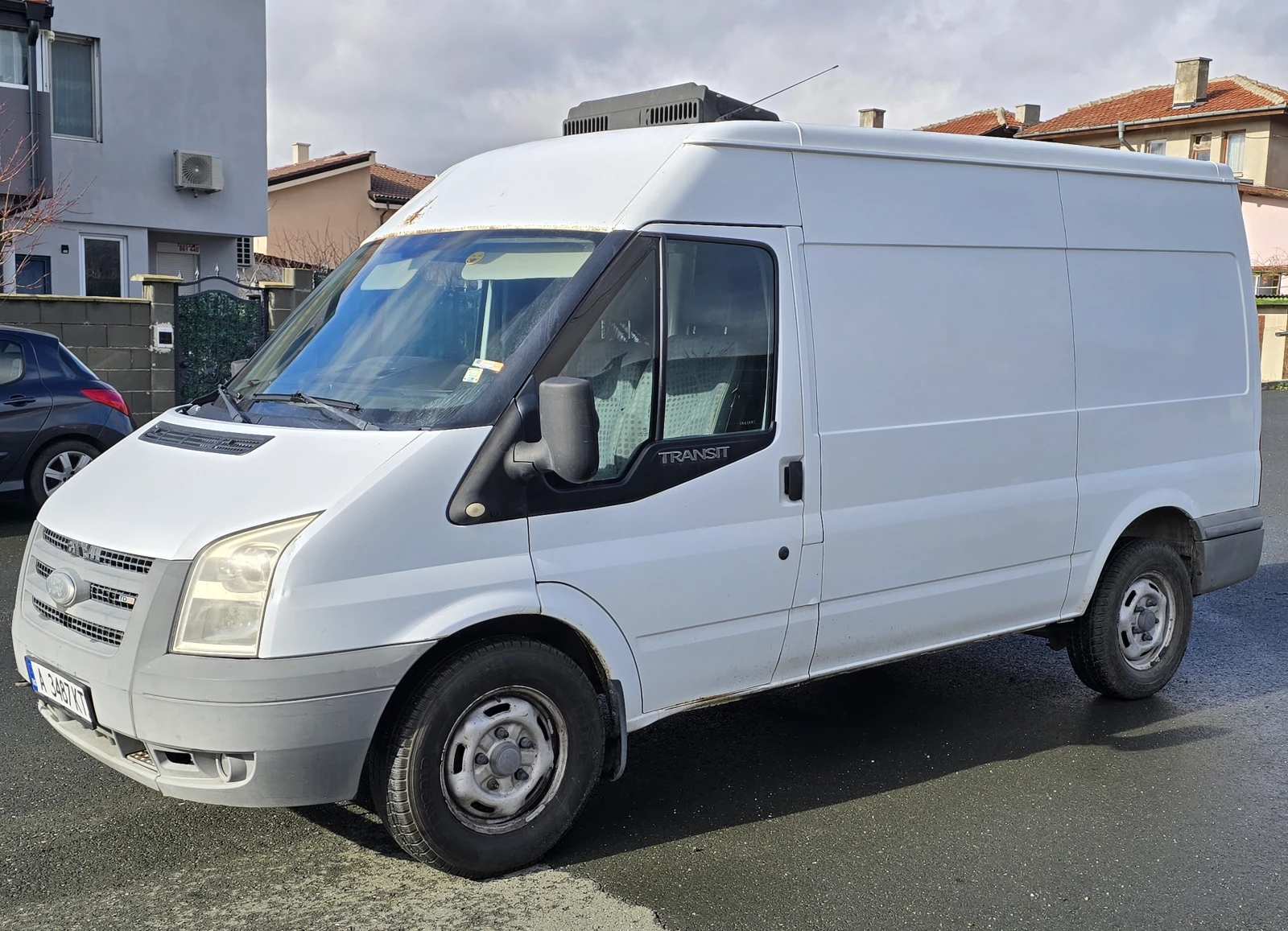 Ford Transit 330 - изображение 2