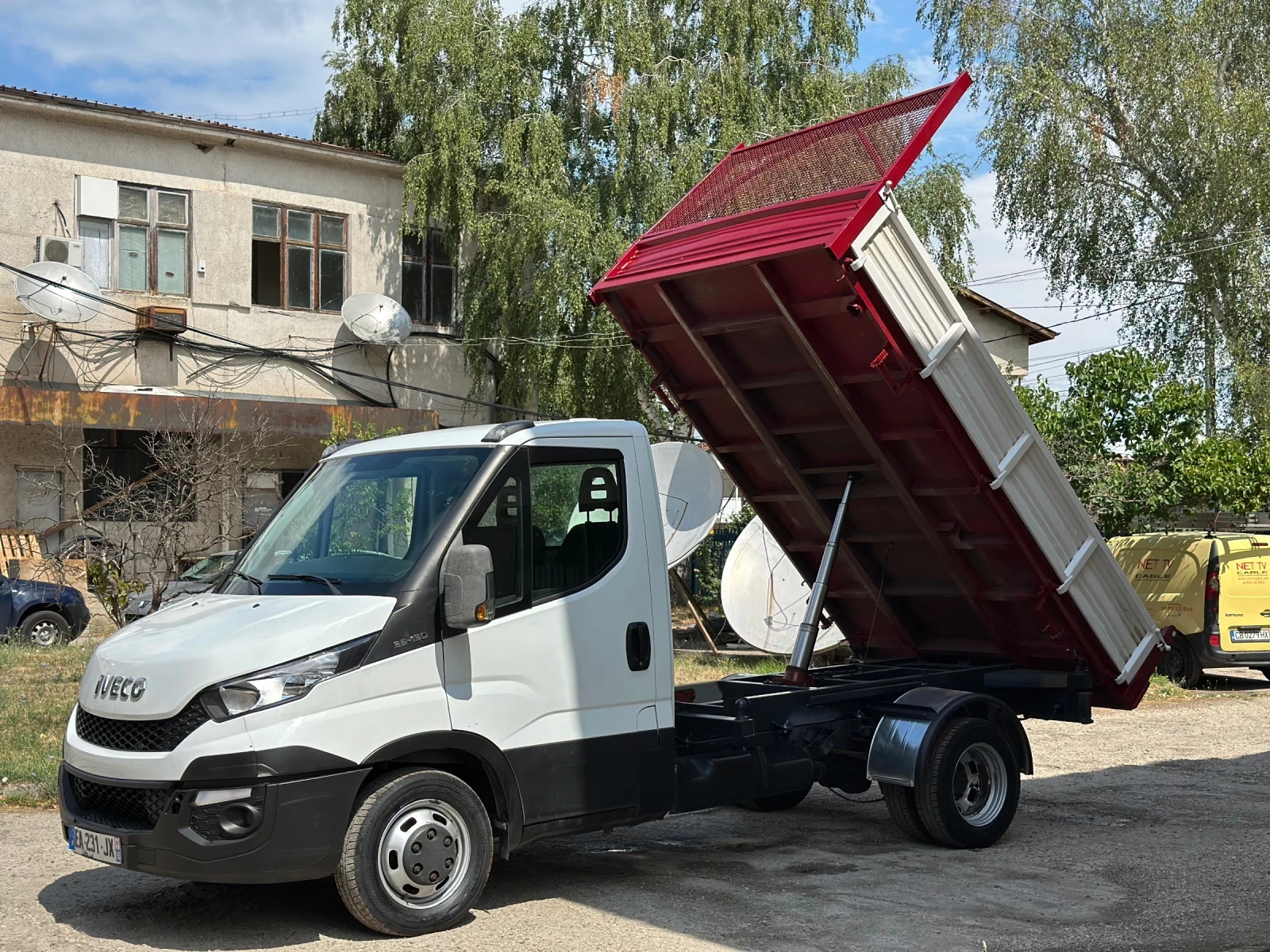 Iveco 35c13 Нов Внос , Самосвал 3, 40на2.10, Обслужен! - изображение 3
