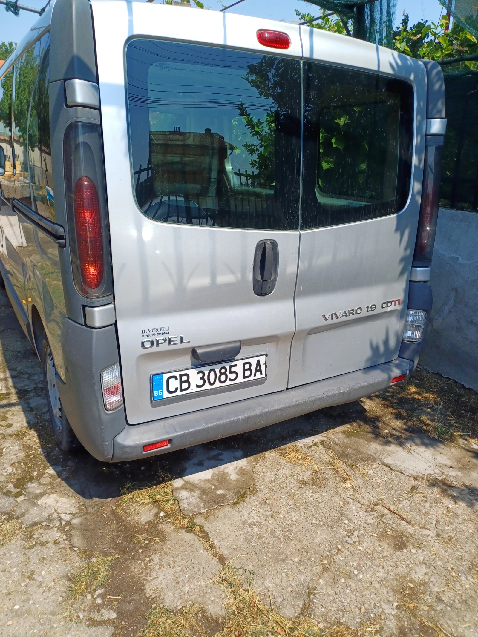 Opel Vivaro, снимка 2 - Бусове и автобуси - 54906155