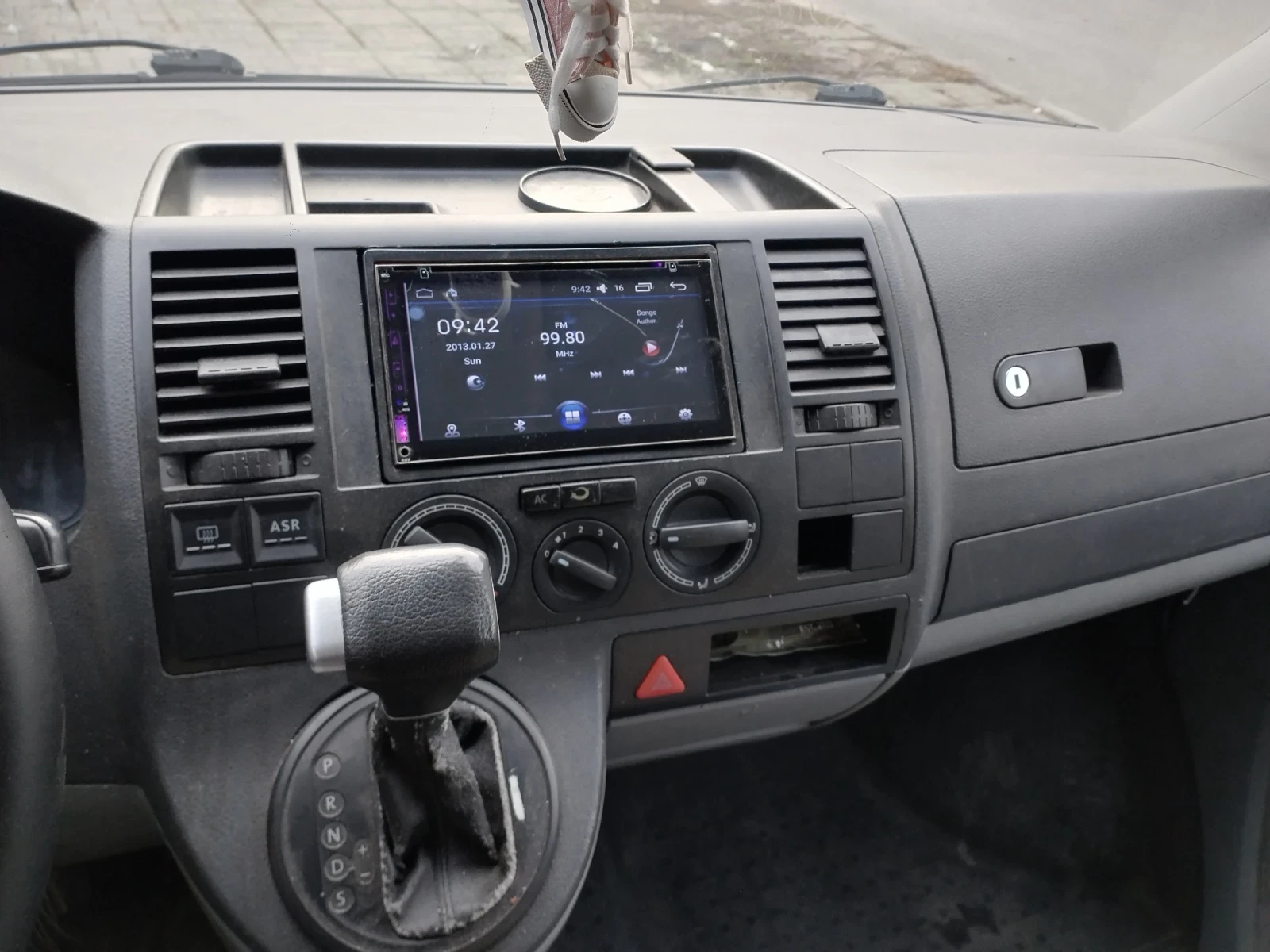 VW Transporter Т5  2.5 131к.с. автомат, снимка 5 - Бусове и автобуси - 55385216