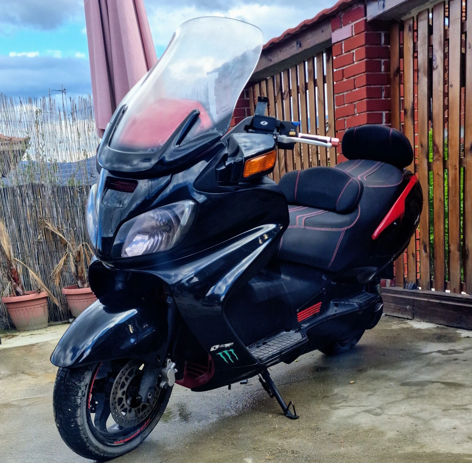 Suzuki Burgman  EXECUTIVE 650 ABS - изображение 9