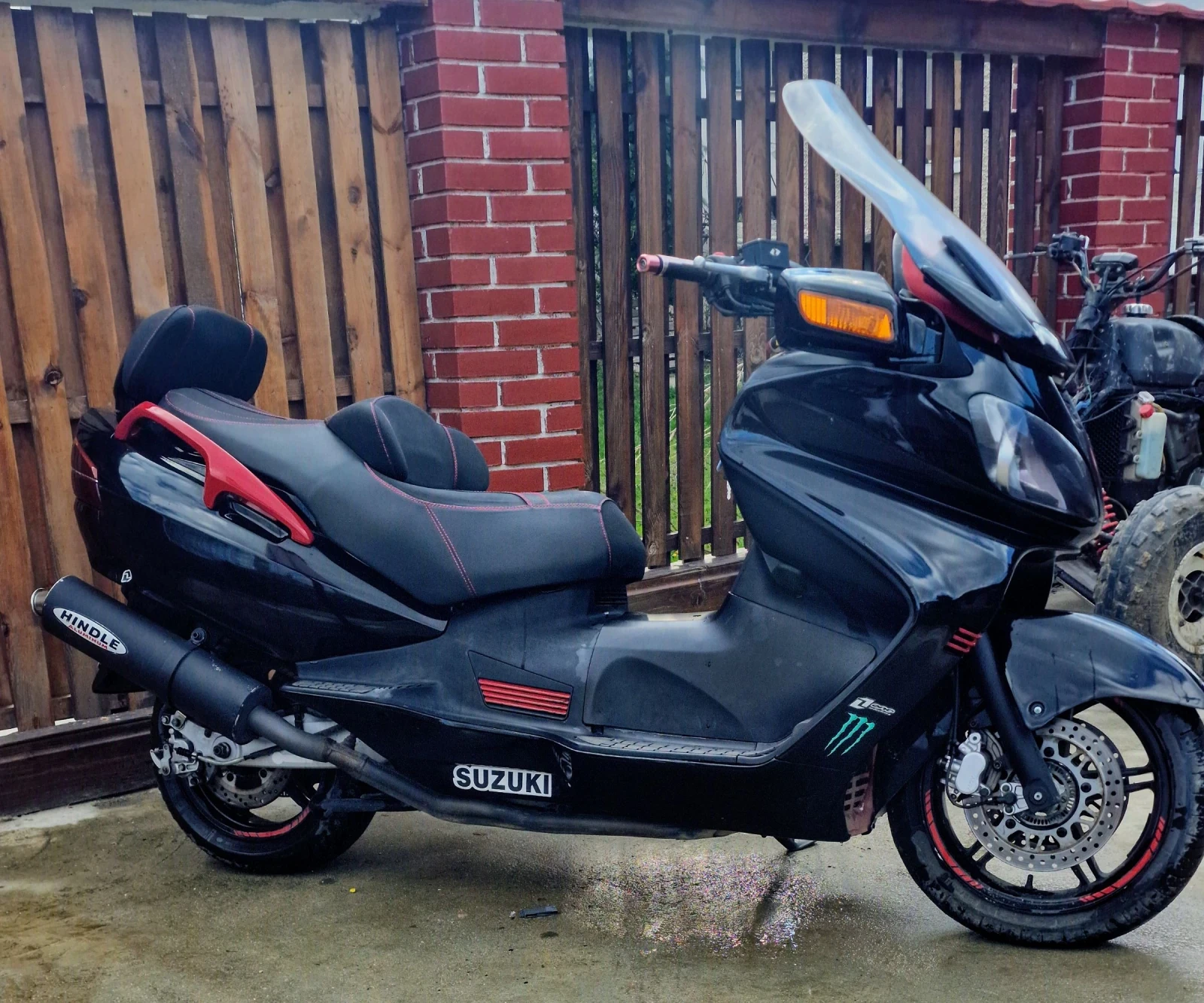 Suzuki Burgman  EXECUTIVE 650 ABS - изображение 7