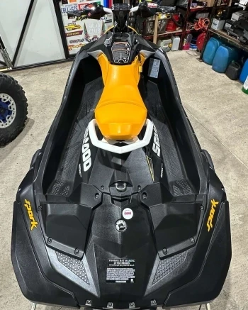 Джет Bombardier Sea Doo SPARK TRIX, снимка 7 - Воден транспорт - 49441545