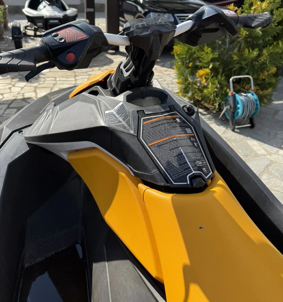 Джет Bombardier Sea Doo SPARK TRIX - изображение 6