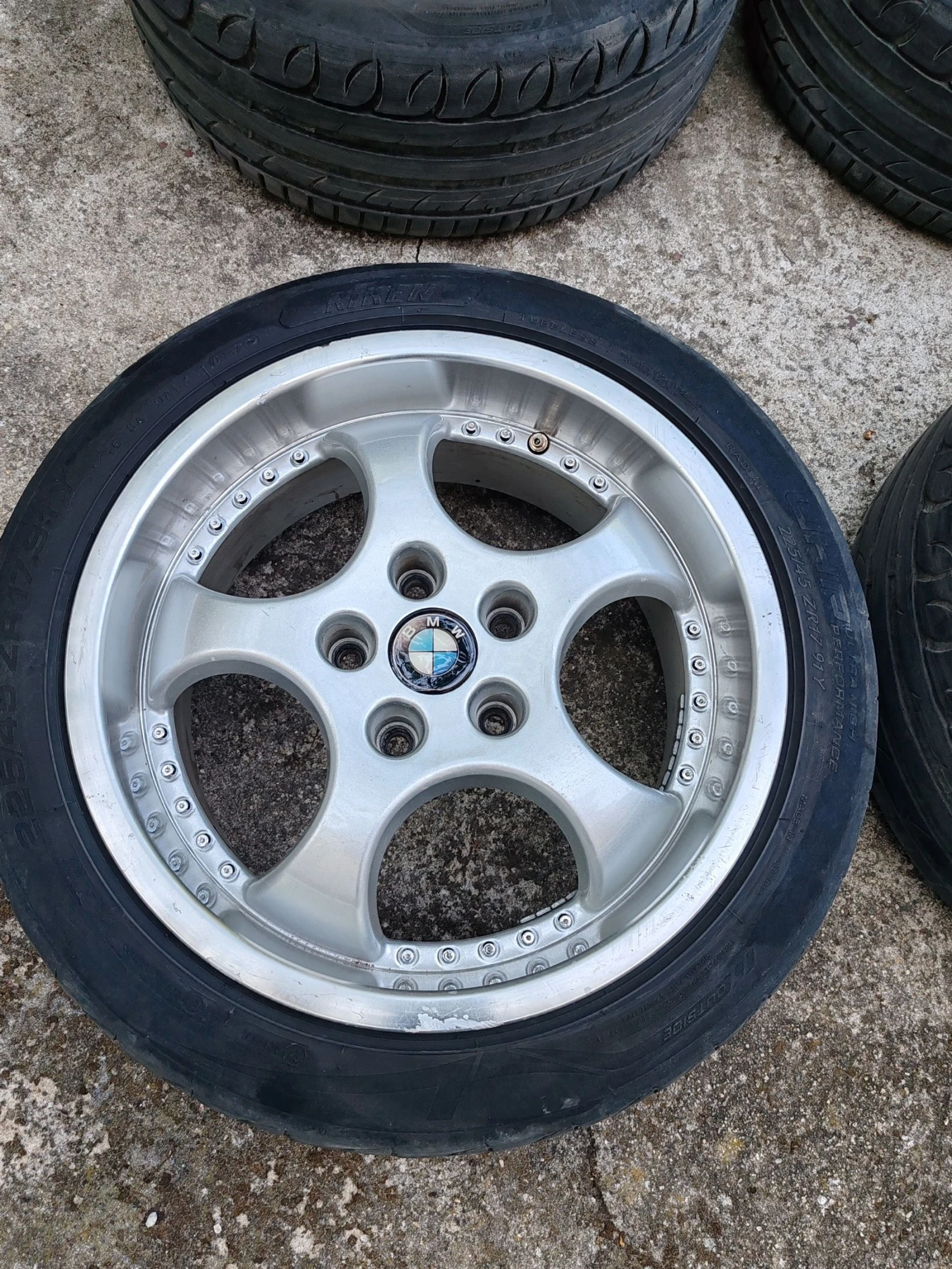 Гуми с джанти Други 225/45R17, снимка 2 - Гуми и джанти - 55166966