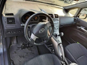 Toyota Auris, снимка 5