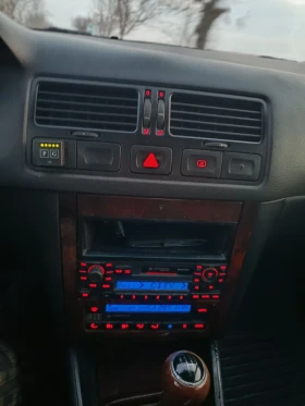 VW Bora 1.6 SR Hi- Line - 3700 лв. - 55308819 7