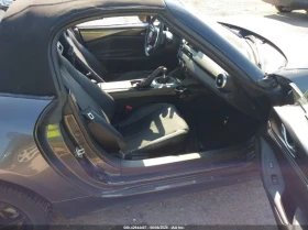 Обява за продажба на Mazda Mx-5 2.0L I-4 DI, DOHC, VVT, 181HP Rear Wheel Drive ~29 800 лв. - изображение 9