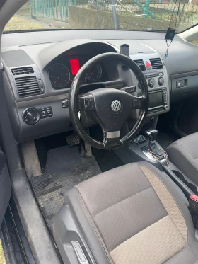 VW Touran 2.0 Tdi, снимка 3