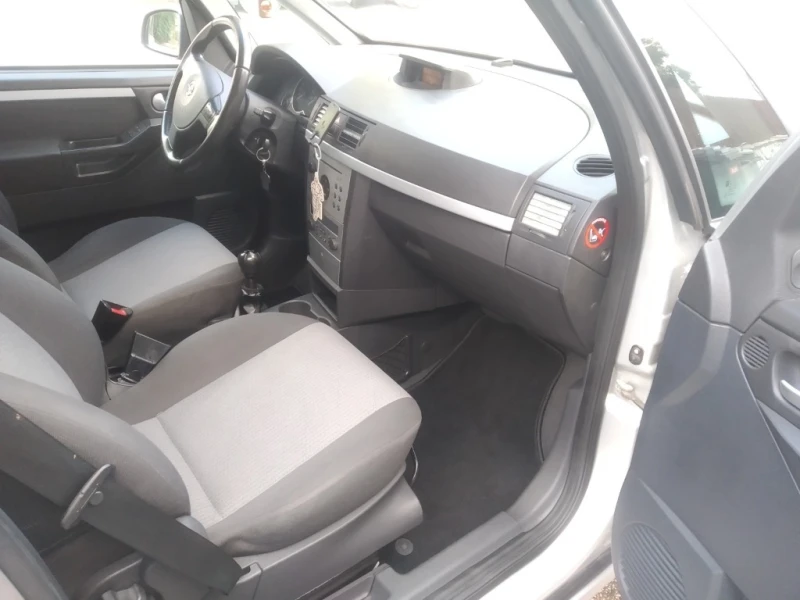 Opel Meriva 1.6, снимка 5 - Автомобили и джипове - 48804266