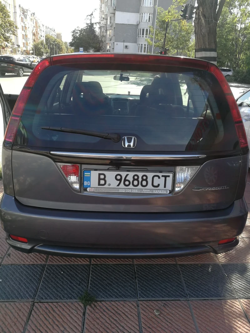 Honda Stream 2.0i, снимка 4 - Автомобили и джипове - 49396319