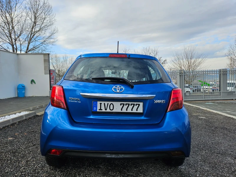 Toyota Yaris 1.33vvti, снимка 5 - Автомобили и джипове - 48344117