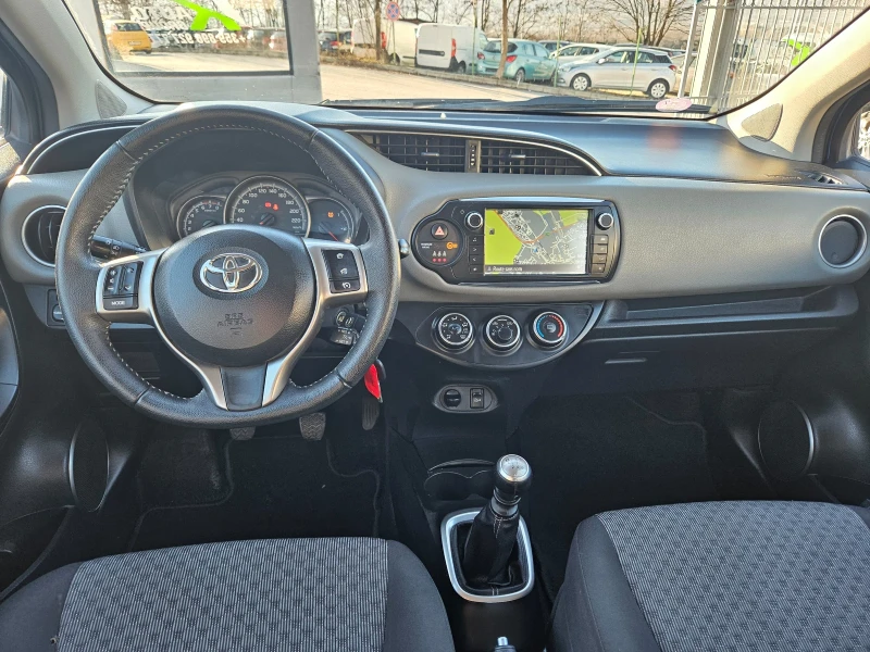 Toyota Yaris 1.33vvti, снимка 9 - Автомобили и джипове - 48344117