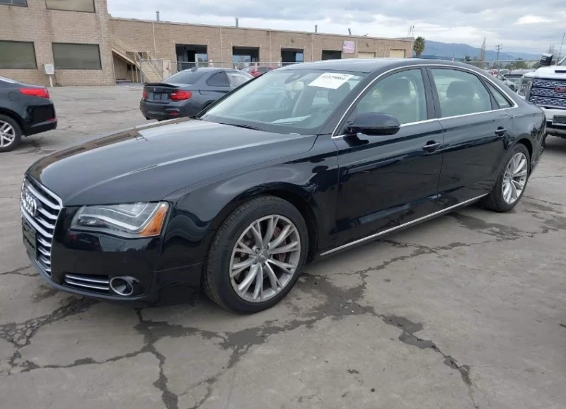 Audi A8, снимка 2 - Автомобили и джипове - 49389925