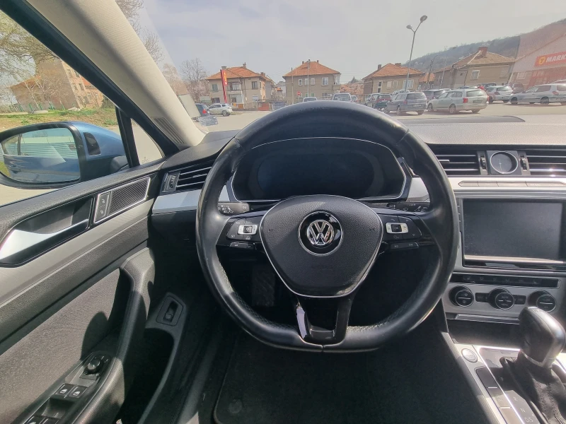 VW Passat Highline* Digital , снимка 10 - Автомобили и джипове - 49533833