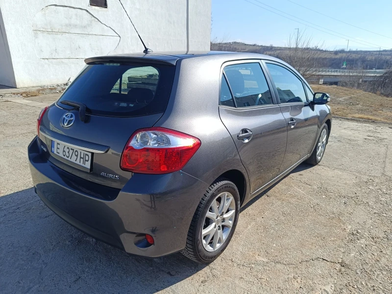 Toyota Auris 1.4d, снимка 8 - Автомобили и джипове - 50753667