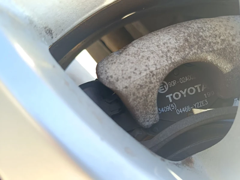 Toyota Auris 1.4d, снимка 10 - Автомобили и джипове - 50753667