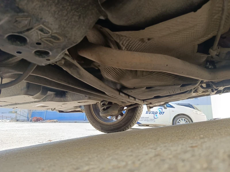 Toyota Auris 1.4d, снимка 14 - Автомобили и джипове - 50753667