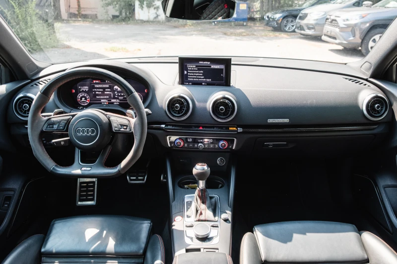 Audi Rs3 B&O* ШИБИДАХ* ПОДГРЕВ* КЕЙЛЕС* МЪРТВА ТОЧКА, снимка 9 - Автомобили и джипове - 52628111