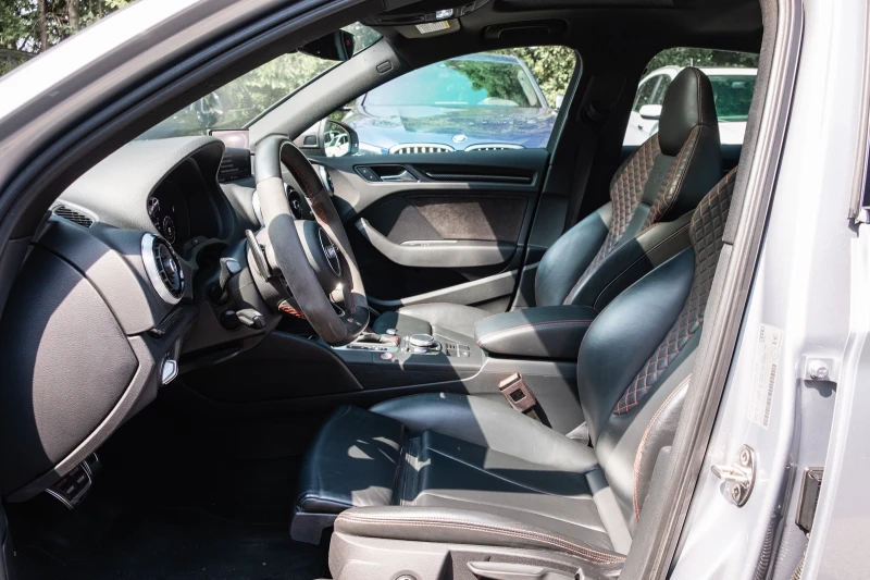 Audi Rs3 B&O* ШИБИДАХ* ПОДГРЕВ* КЕЙЛЕС* МЪРТВА ТОЧКА, снимка 7 - Автомобили и джипове - 52628111