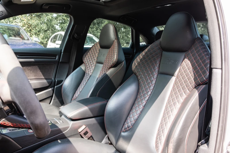 Audi Rs3 B&O* ШИБИДАХ* ПОДГРЕВ* КЕЙЛЕС* МЪРТВА ТОЧКА, снимка 8 - Автомобили и джипове - 52628111