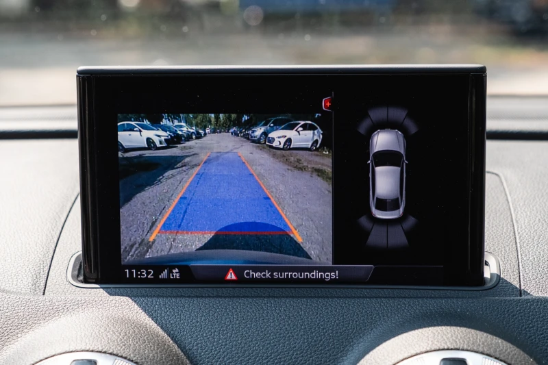 Audi Rs3 B&O* ШИБИДАХ* ПОДГРЕВ* КЕЙЛЕС* МЪРТВА ТОЧКА, снимка 12 - Автомобили и джипове - 52628111