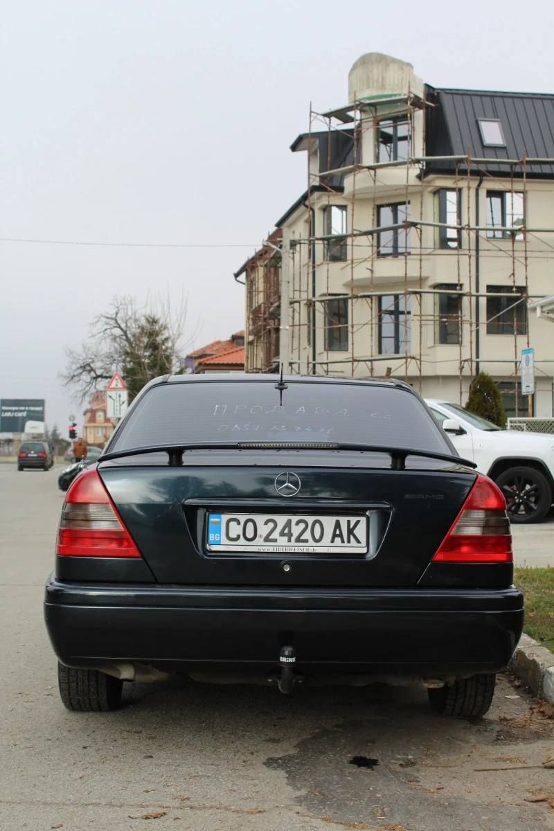 Mercedes-Benz C 180, снимка 6 - Автомобили и джипове - 52789720